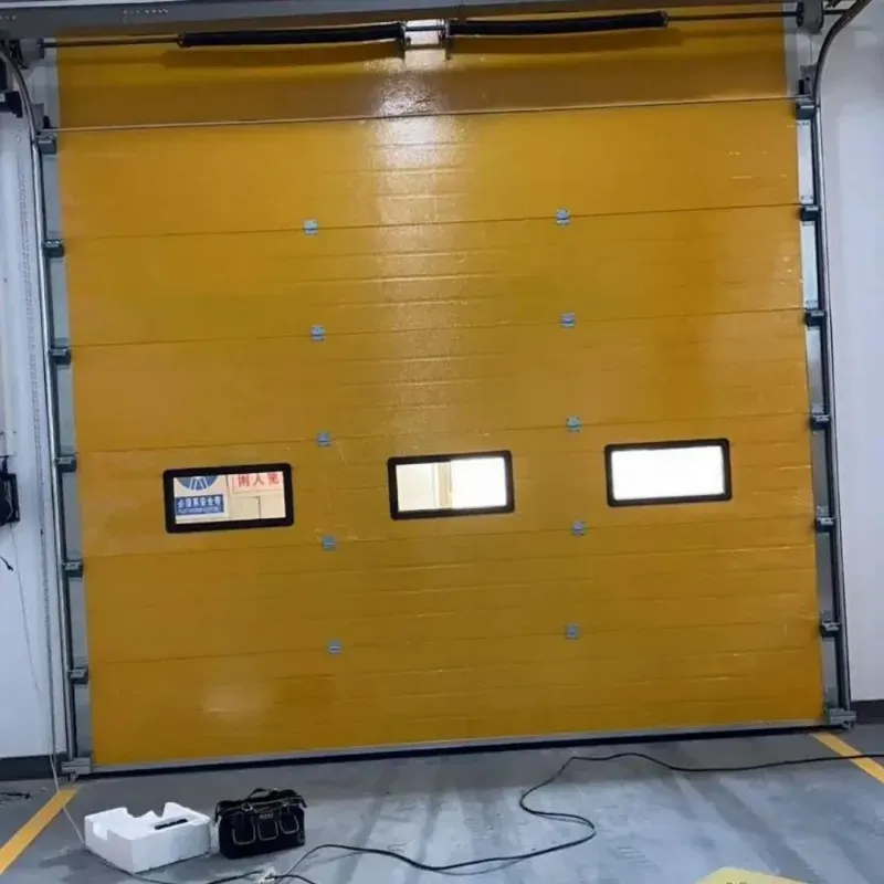 Fast roll Garage Door 